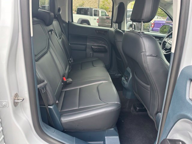 Used 2025 Ford Maverick Lariat w/ Black Appearance Package AWD/4WD image 18