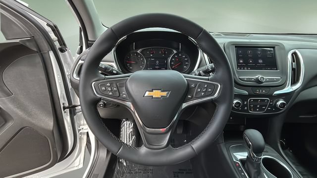 Used 2024 Chevrolet Equinox LT FWD image 12