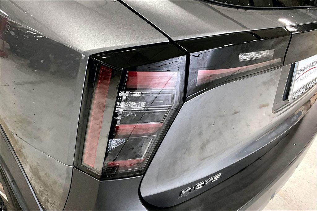 Certified 2025 Nissan Kicks SV image 29