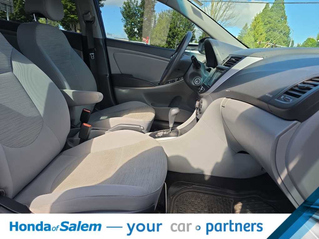 Used 2017 Hyundai Accent SE FWD image 14