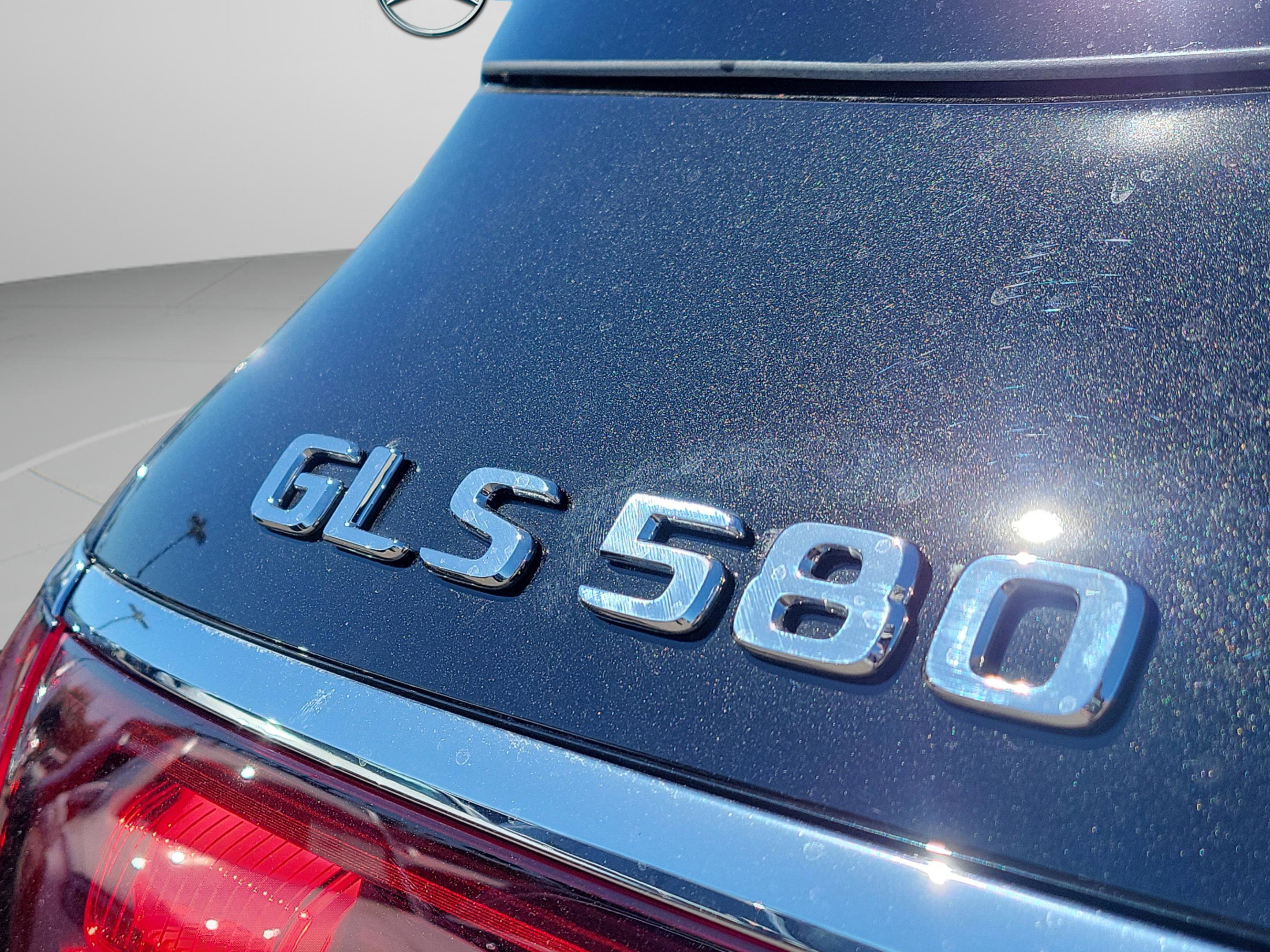 Certified 2026 Mercedes-Benz GLS 580 4MATIC image 33