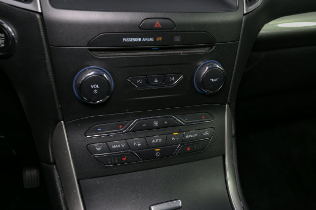 Used 2015 Ford Edge SEL w/ Equipment Group 201A AWD/4WD image 23