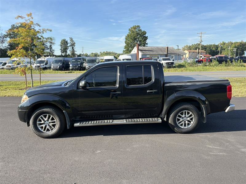 Used 2018 Nissan Frontier SV AWD/4WD image 2