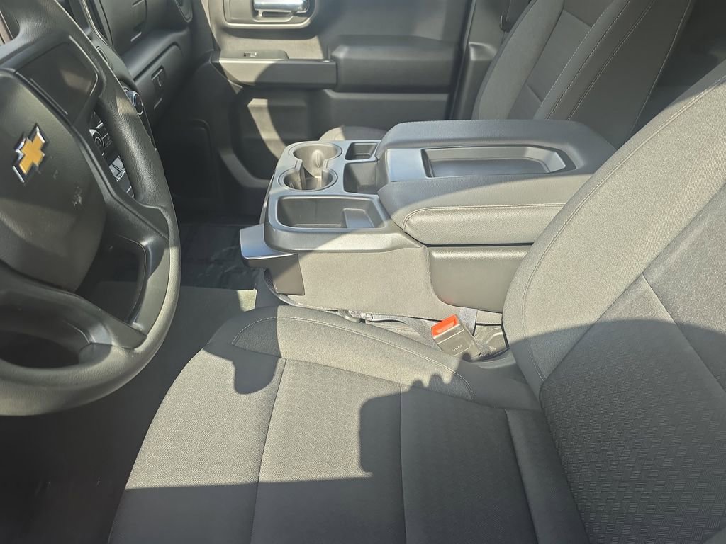 Used 2024 Chevrolet Silverado 2500 Custom w/ Custom Value Package image 13