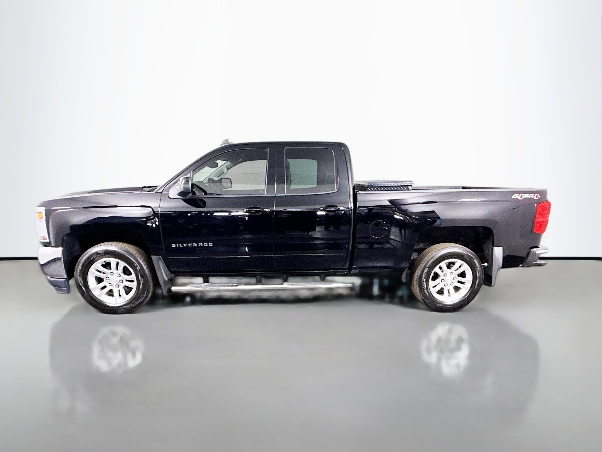 Used 2017 Chevrolet Silverado 1500 LT w/ All Star Edition image 6