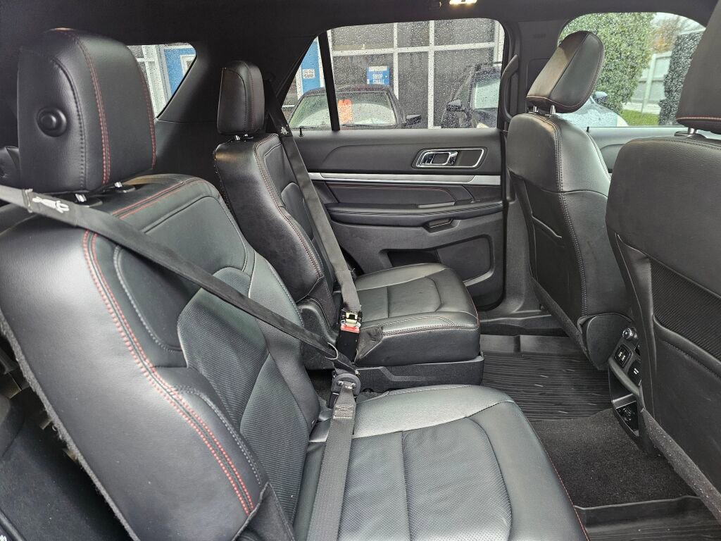 Used 2018 Ford Explorer Sport w/ Equipment Group 401A image 14