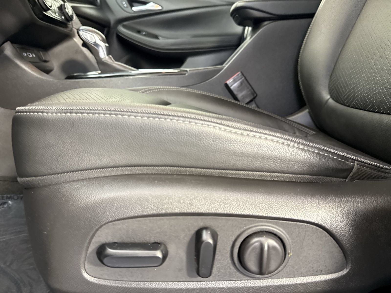 Used 2021 Buick Encore GX Essence FWD image 20
