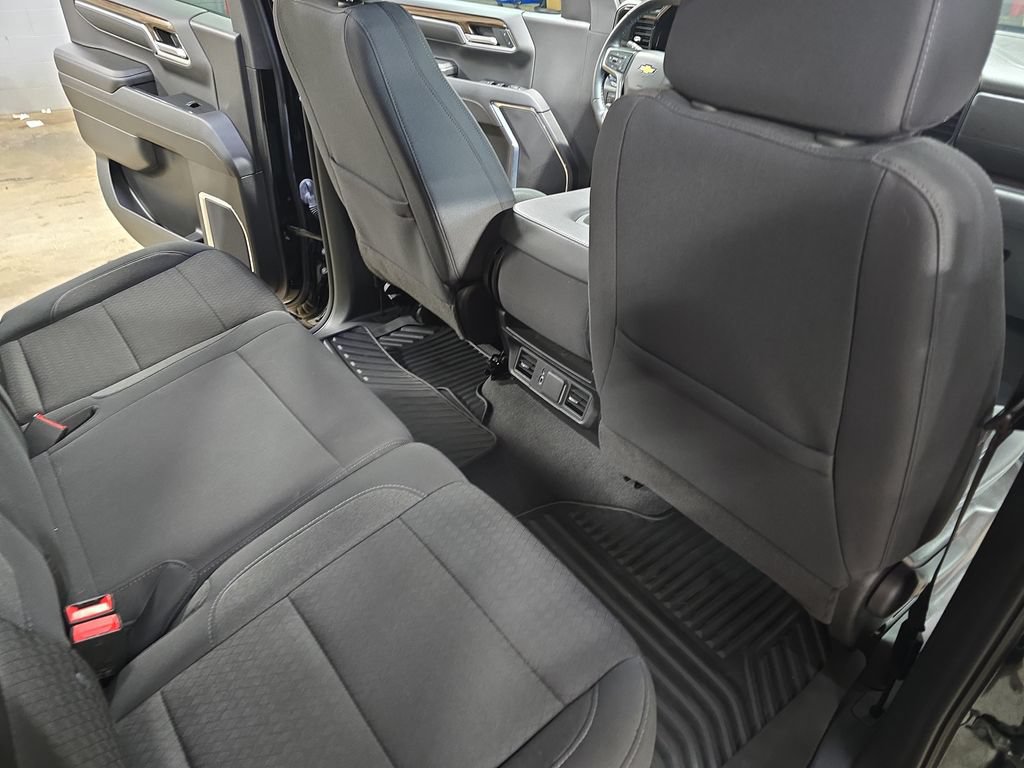 Used 2024 Chevrolet Silverado 1500 LT AWD/4WD image 12