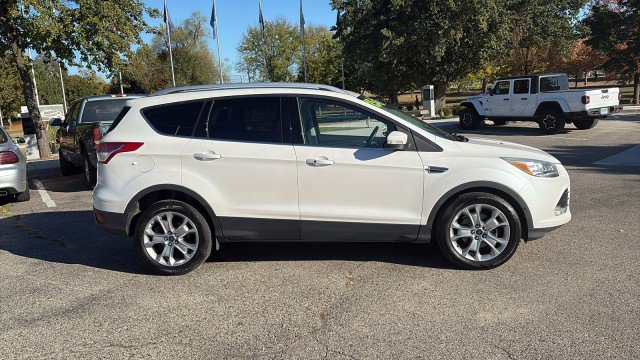 Used 2015 Ford Escape Titanium w/ Equipment Group 301A image 2