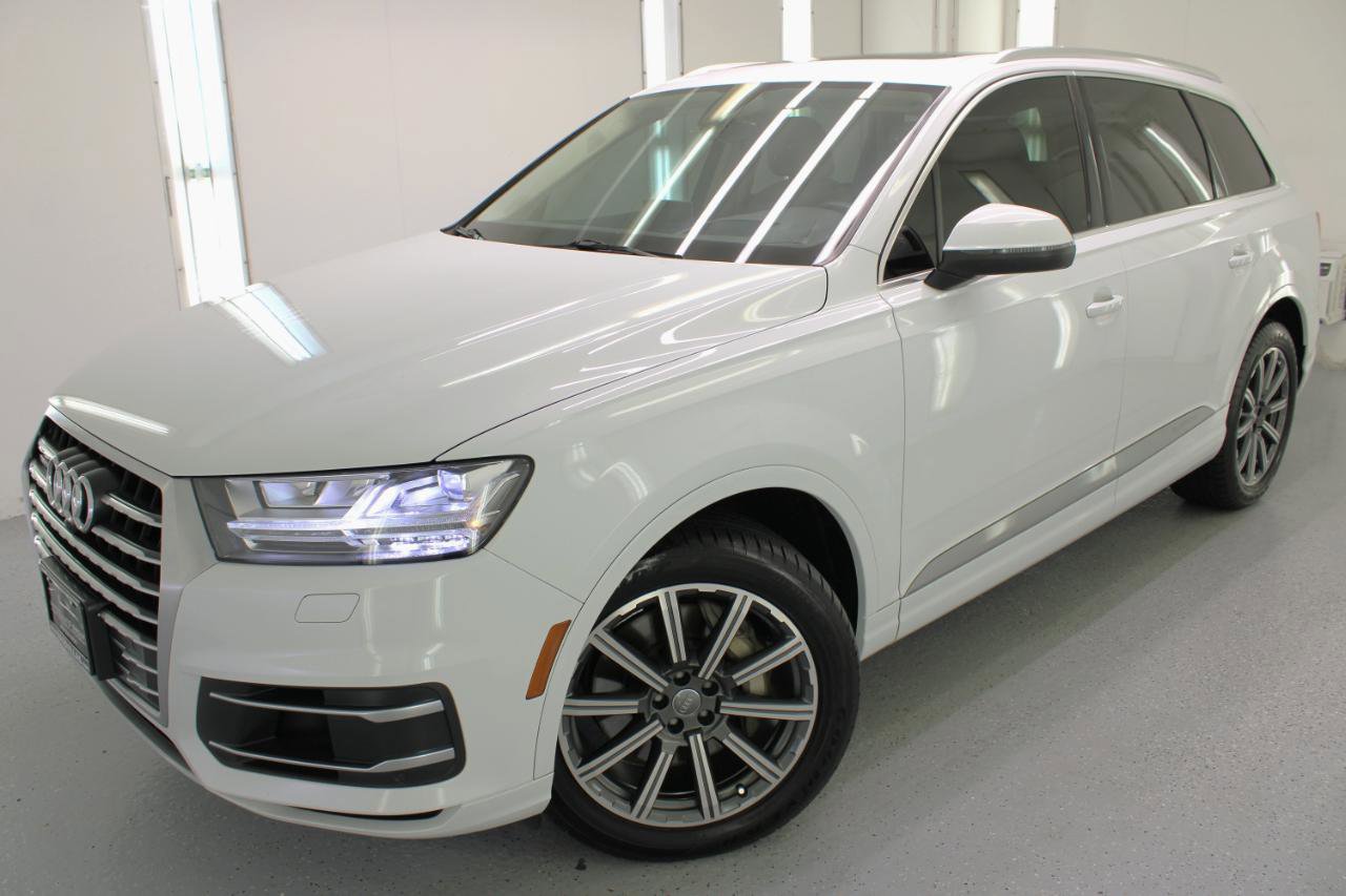 Used 2017 Audi Q7 3.0T Prestige w/ Prestige Package image 2