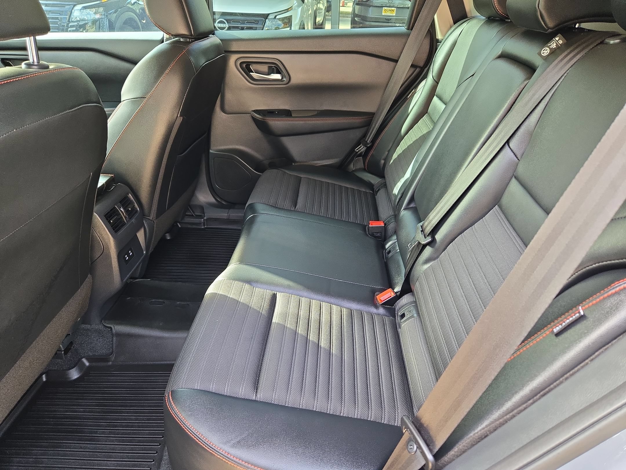 Certified 2026 Nissan Rogue SV AWD/4WD image 13