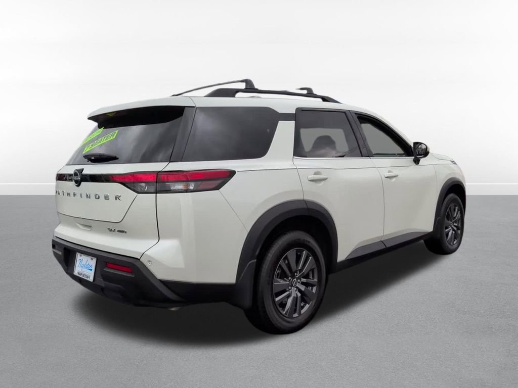 Used 2022 Nissan Pathfinder SV AWD/4WD image 6