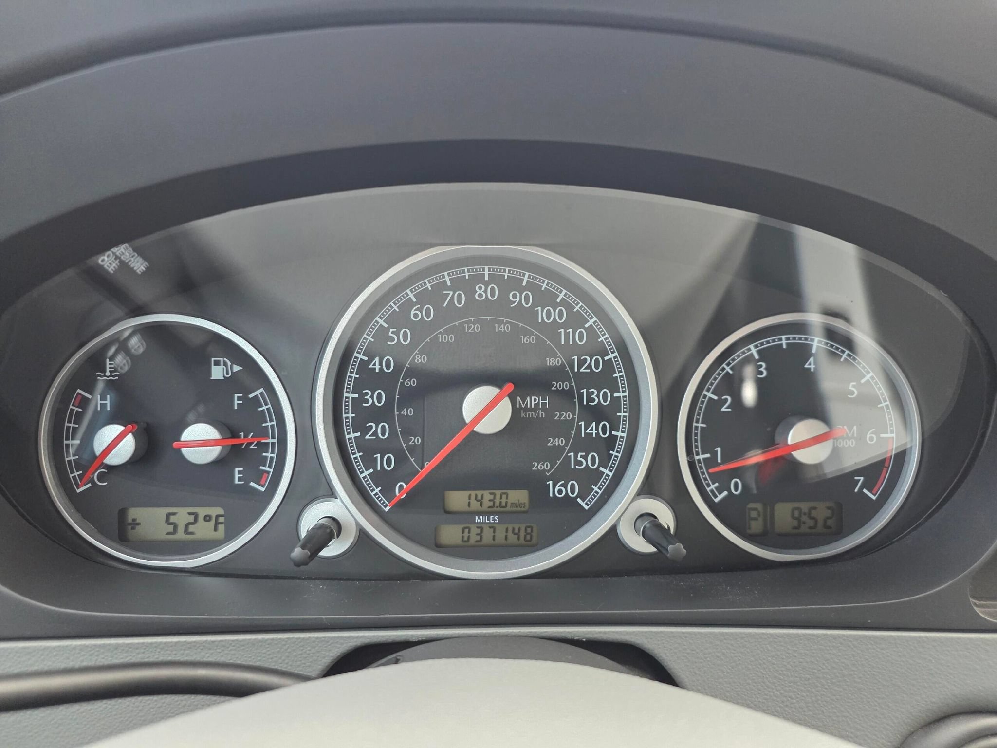 Used 2005 Chrysler Crossfire Limited RWD image 12