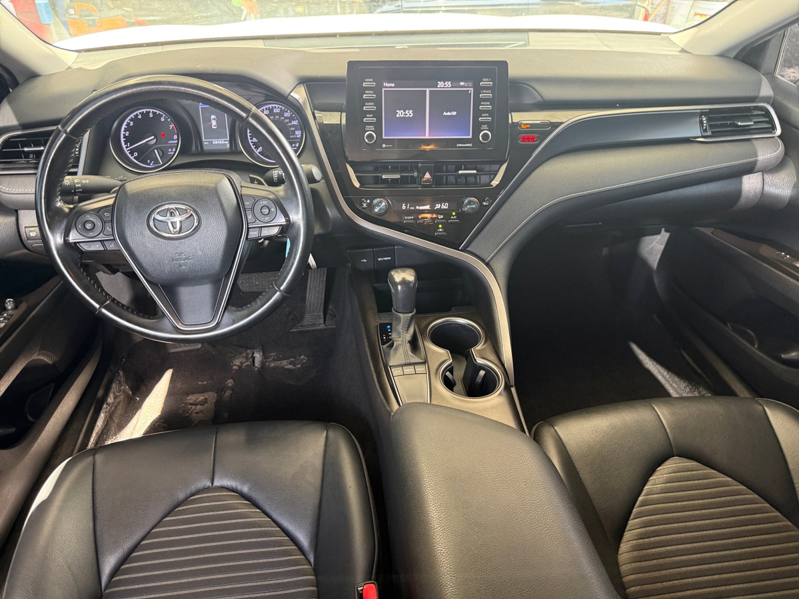 Used 2023 Toyota Camry SE w/ Protection Package (Q2) (TMS) FWD image 25