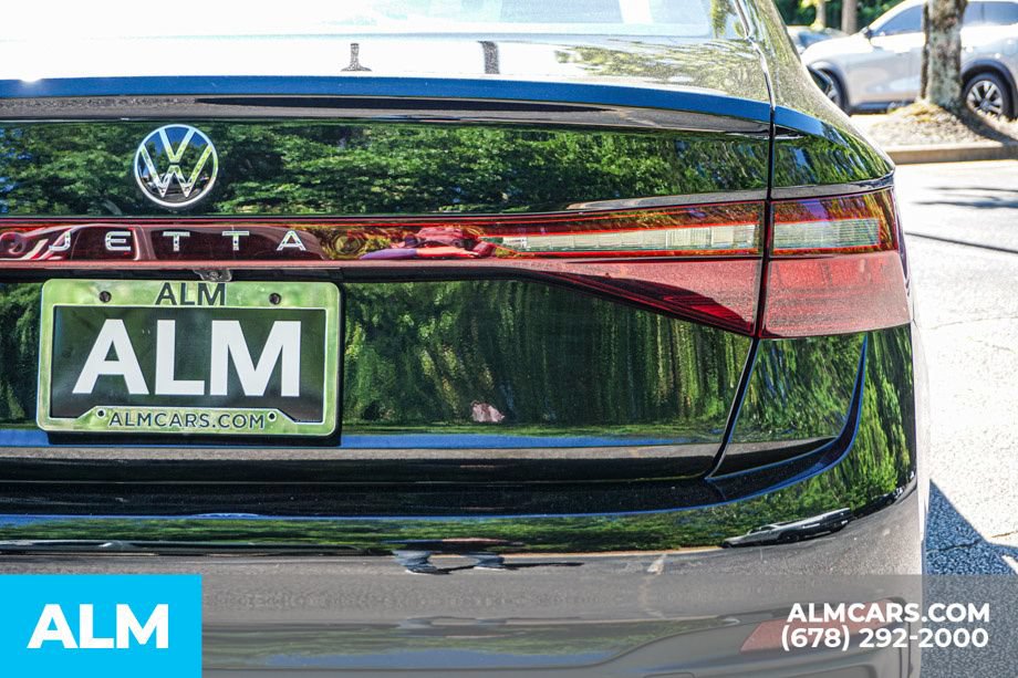 Used 2025 Volkswagen Jetta Sport FWD image 12