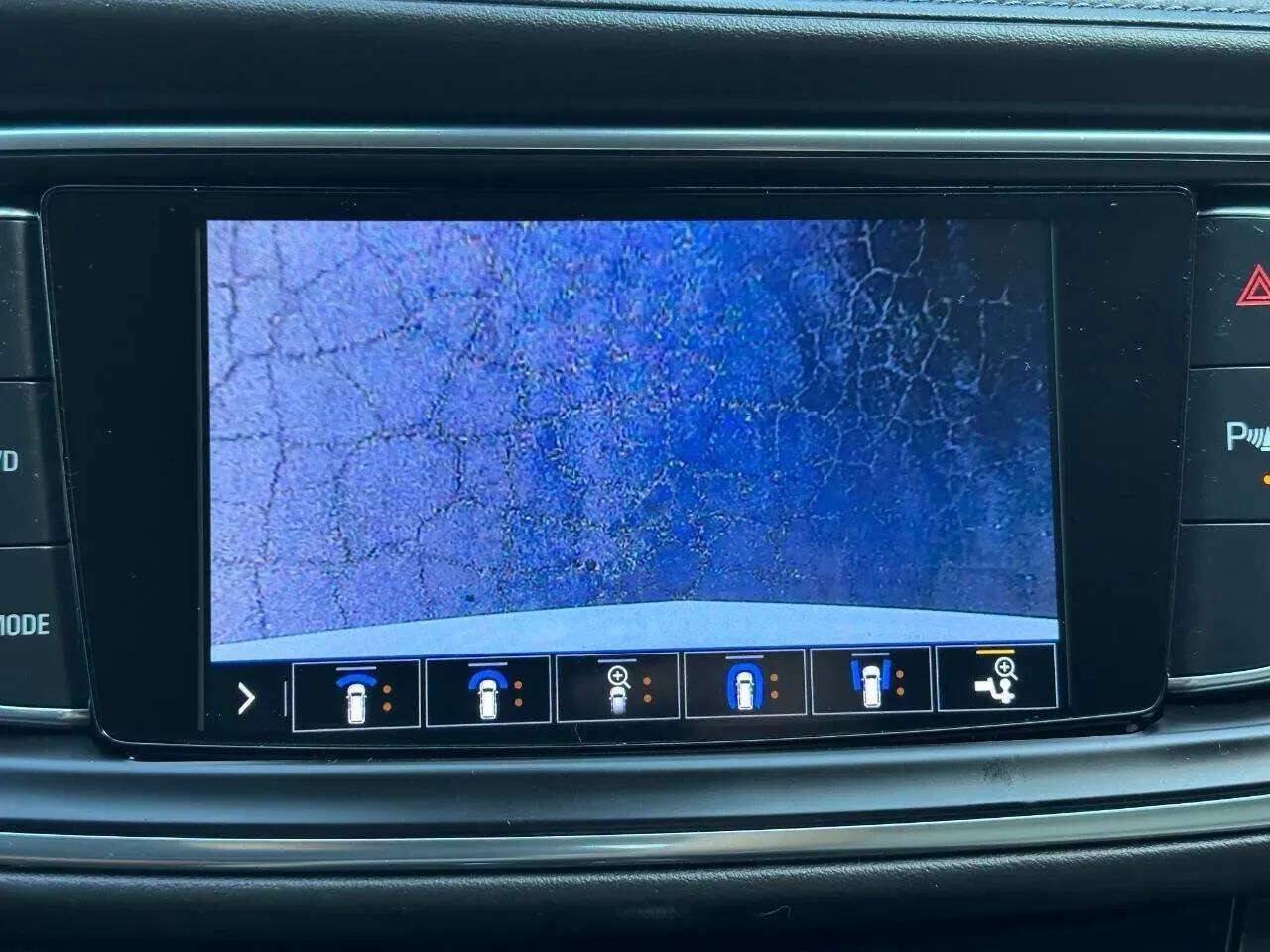 Used 2020 Buick Enclave Essence w/ Sound and Sites Package AWD/4WD image 55