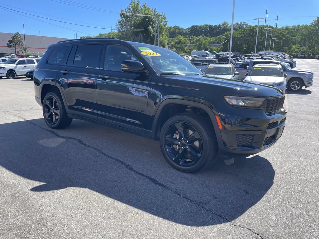 Used 2023 Jeep Grand Cherokee L Laredo AWD/4WD image 6