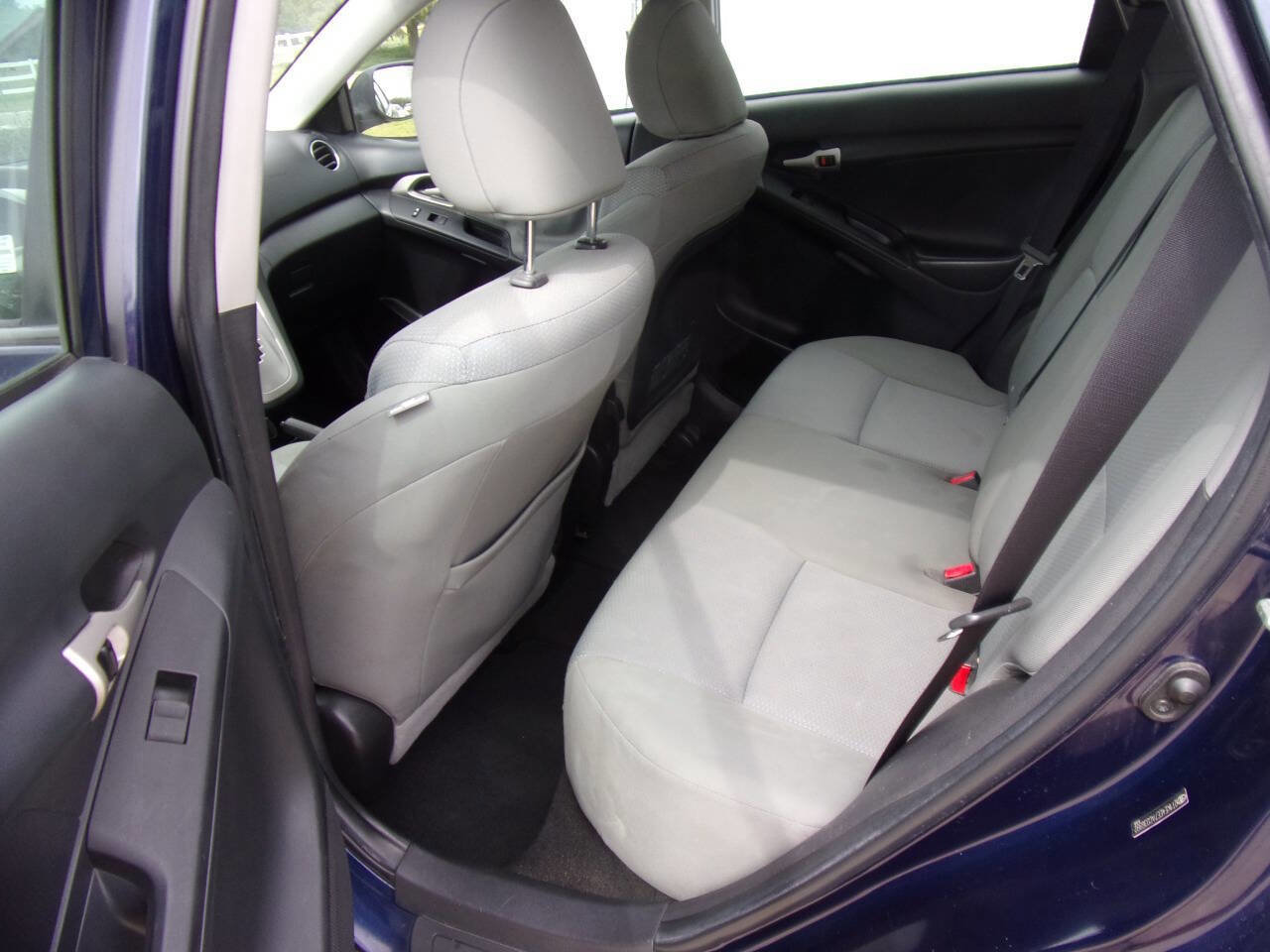 Used 2010 Toyota Matrix S image 4