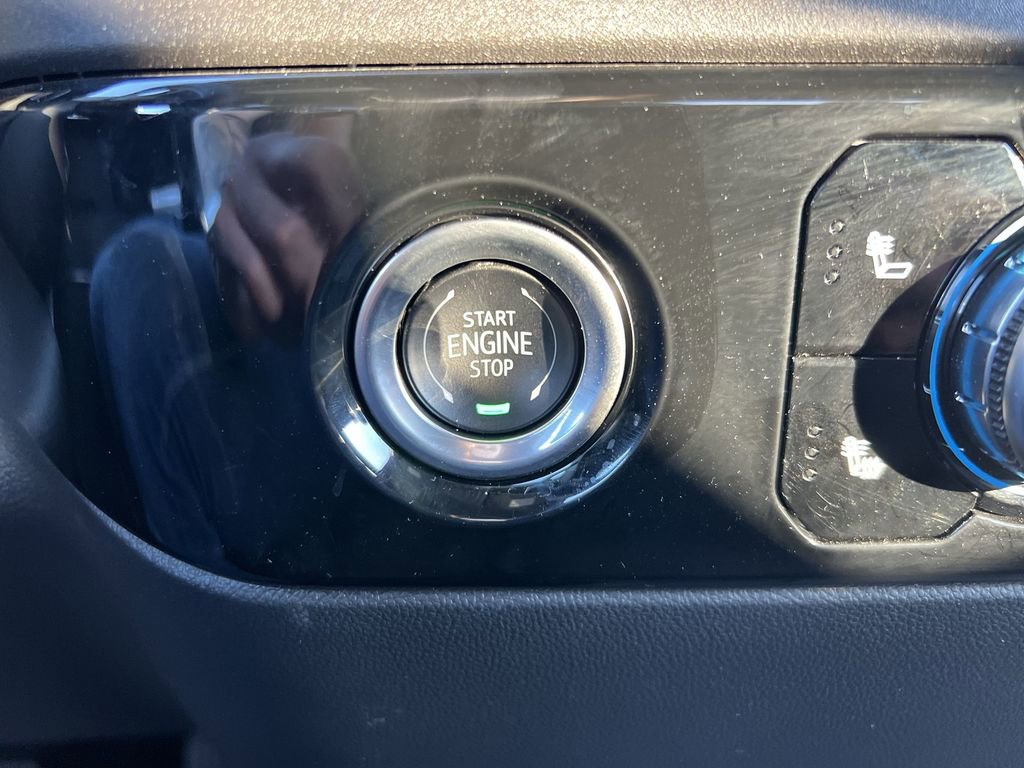 New 2024 GMC Sierra 1500 Elevation w/ LPO, Elevation Black Package image 17