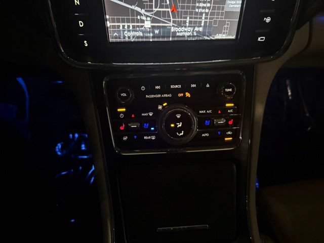 Used 2020 Lincoln Continental Reserve w/ Luxury Package AWD/4WD image 22