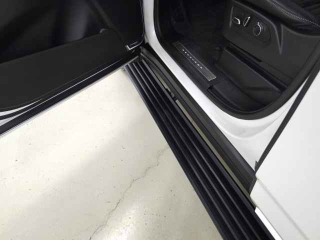 Certified 2024 Cadillac Escalade ESV Premium Luxury Platinum w/ LPO, Floor Liner Package AWD/4WD image 20
