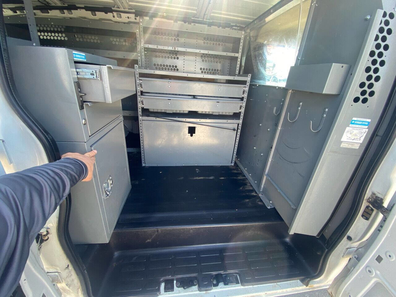 Used 2013 Chevrolet Express 2500 image 11