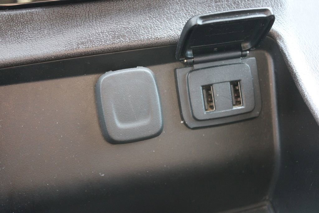 Used 2019 Chevrolet Tahoe LS w/ Enhanced Driver Alert Package image 24