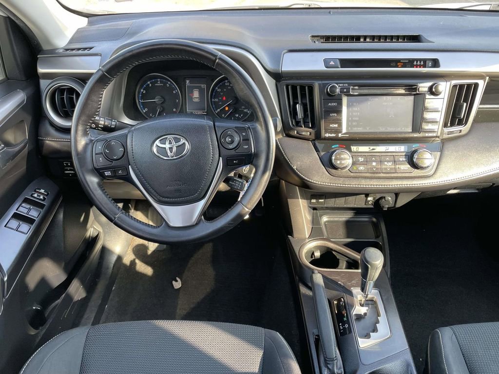 Used 2017 Toyota RAV4 XLE image 22