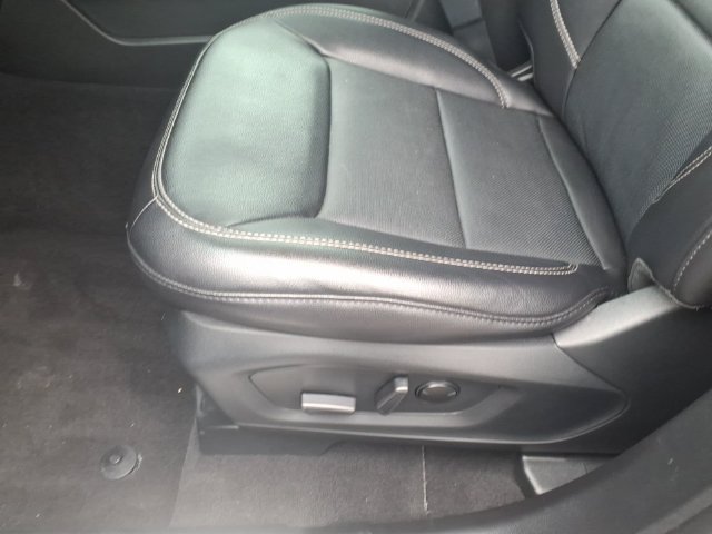 Used 2023 Ford Explorer Limited w/ Equipment Group 301A RWD image 14