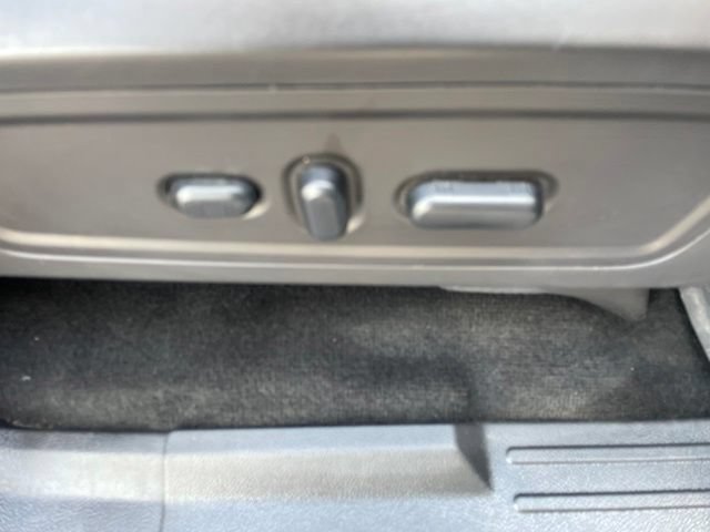 Used 2012 Lincoln Navigator 4WD image 48