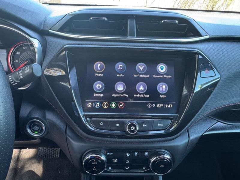 Used 2021 Chevrolet TrailBlazer RS w/ Sun and Liftgate Package image 13