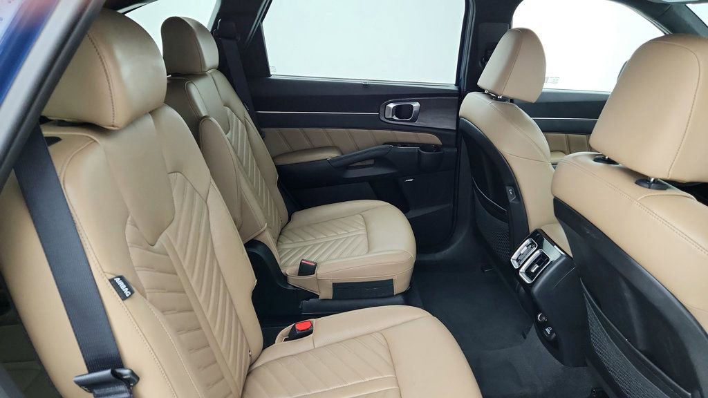Used 2024 Kia Sorento SX Prestige w/ Olive Brown Leather Package image 23