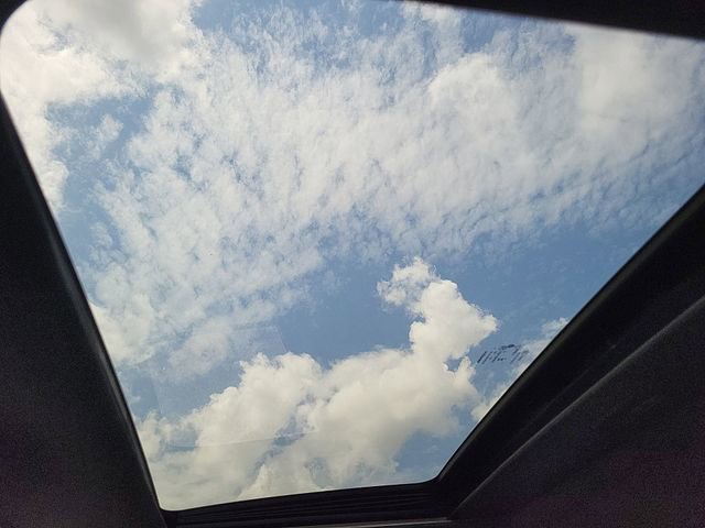 Used 2023 Dodge Durango GT image 16