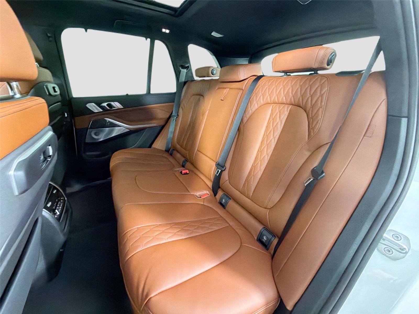 New 2026 BMW X5 M60i AWD/4WD image 24
