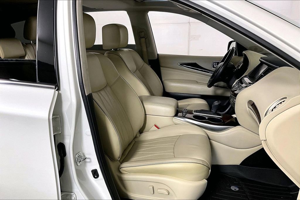 Used 2018 INFINITI QX60 Luxe w/ Deluxe Technology Package image 7