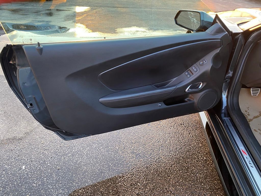 Used 2014 Chevrolet Camaro Z/28 image 12
