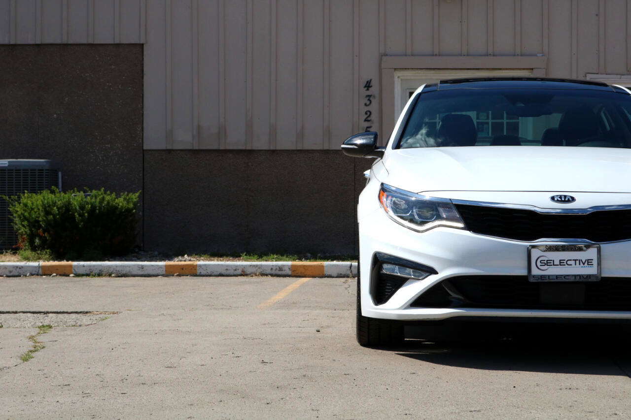 Used 2019 Kia Optima SX image 3