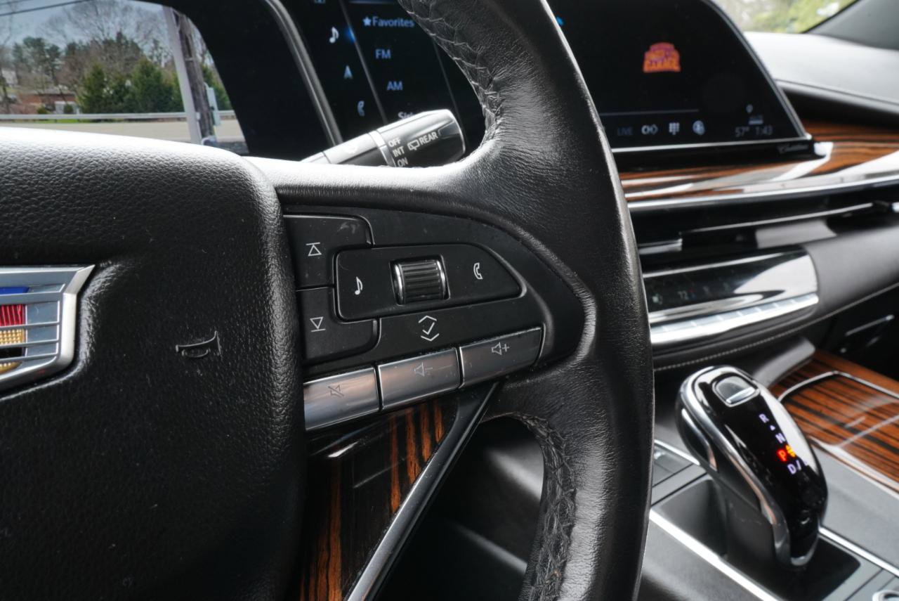 Used 2022 Cadillac Escalade Luxury image 27