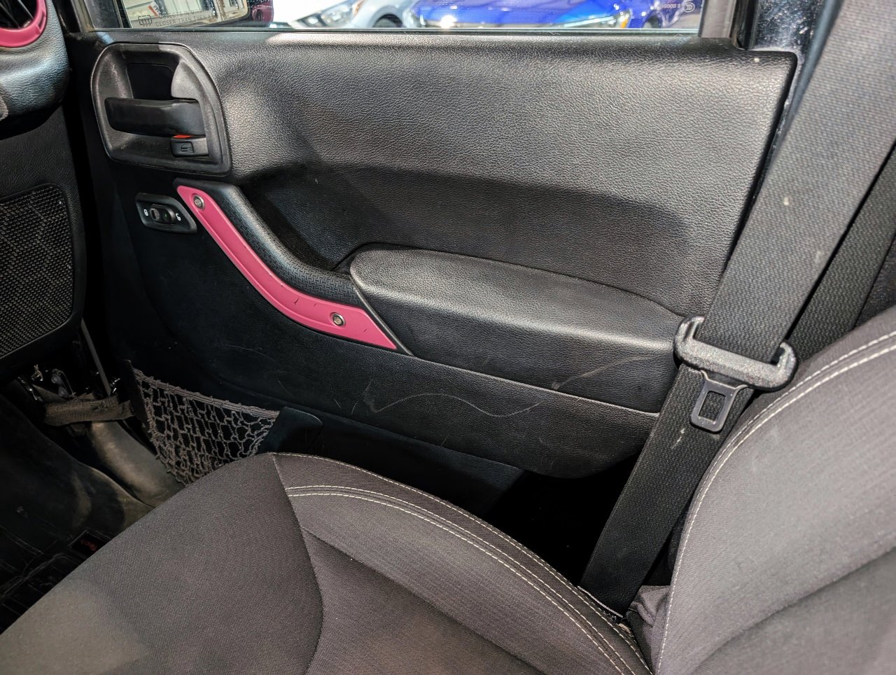 Used 2015 Jeep Wrangler Unlimited Sahara w/ Dual Top Group image 34