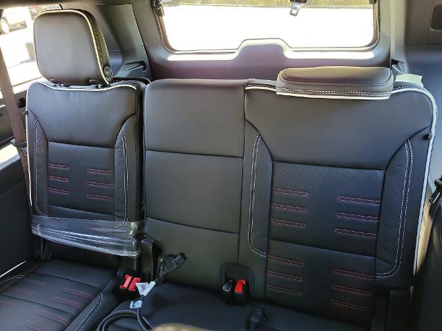New 2026 GMC Yukon XL AT4 Ultimate w/ LPO, Floor Liner Package image 18