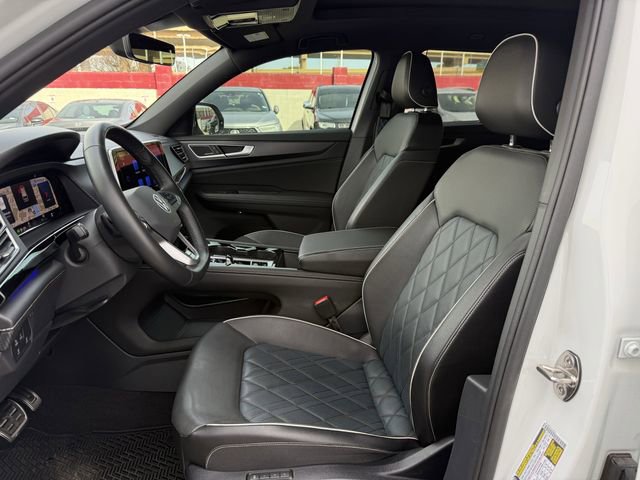 Used 2024 Volkswagen Atlas Cross Sport SEL Premium R-Line image 27