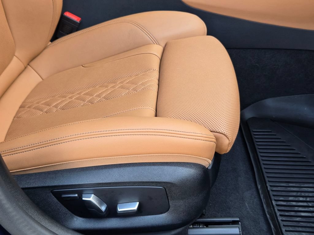 Used 2023 BMW 540i xDrive w/ Executive Package AWD/4WD image 28