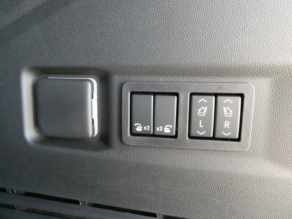 New 2026 Chevrolet Tahoe Premier image 16