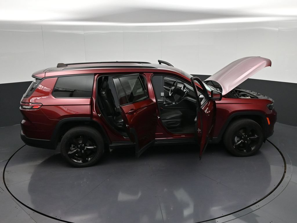 Used 2023 Jeep Grand Cherokee L Laredo AWD/4WD image 37
