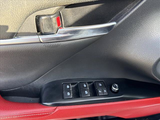 Used 2020 Toyota Camry XSE FWD image 19