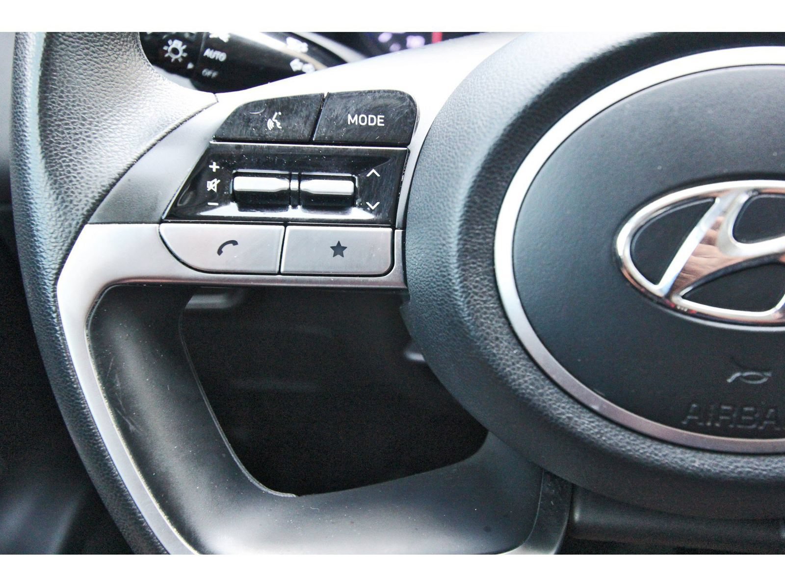 Used 2022 Hyundai Tucson SEL w/ Cargo Package FWD image 19