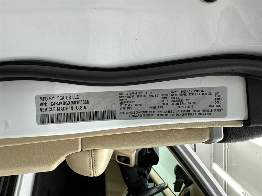 Used 2021 Jeep Grand Cherokee L Limited w/ Luxury Tech Group II image 36