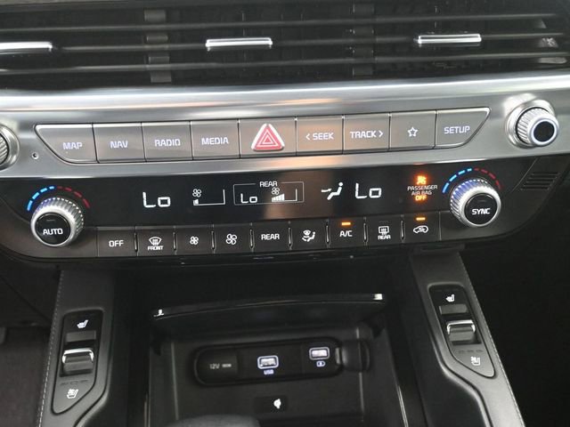Used 2022 Kia Telluride EX w/ EX Premium Package FWD image 3