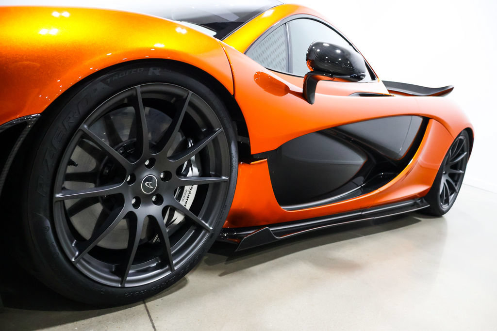 Used 2014 McLaren P1 RWD image 25