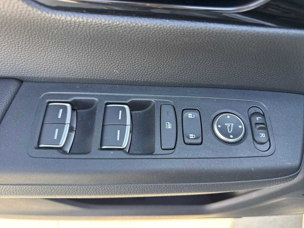 Used 2025 Honda CR-V EX-L image 15